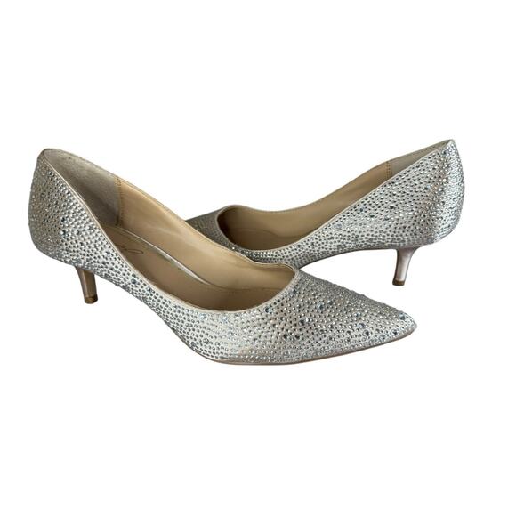 NEW Jewel Embellished Satin Pointed Toe Kitten Heels Silver Pumps Size 6.5 - Picture 8 of 8